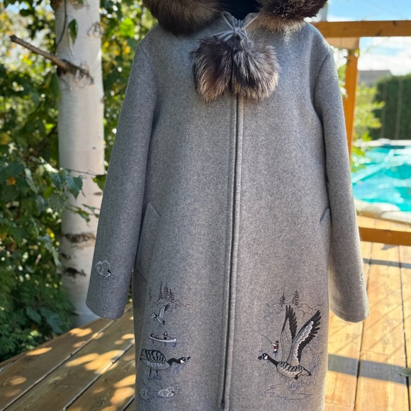 VTG Northern Sun Canadian-Made Pure Virgin Wool Parka Coat with Fur Trim & Embro - Picture 1 of 17
